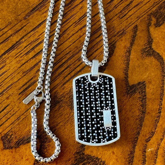 Style Stylish Neo Relique Men's Necklace with Dog Tag Pendant - Picture 2 of 12